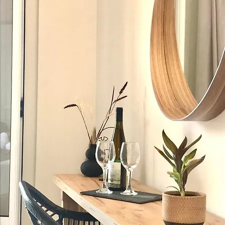 Sunset Supreme Studio B Apartment *