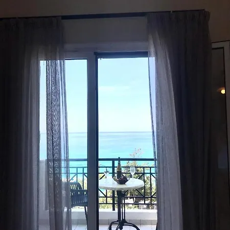 Sunset Supreme Studio B Apartment *